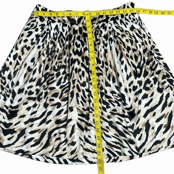 WHBM leopard print a line fit and flare skirt size 8 - Picture 7 of 9
